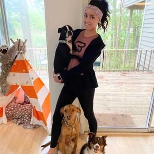 Meet your Posher, Emily